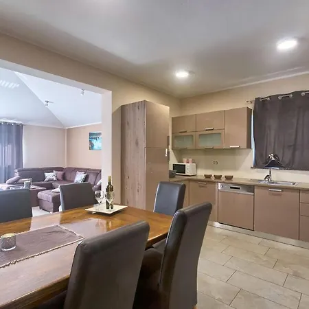 Villa Amber Comfortable Holiday *