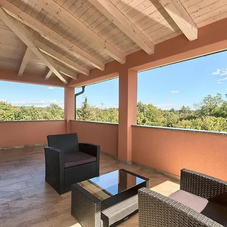 Amber Comfortable Holiday Villa